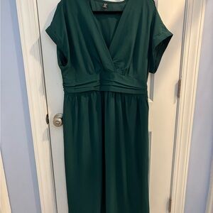 SHEIN Deep Green Midi Dress